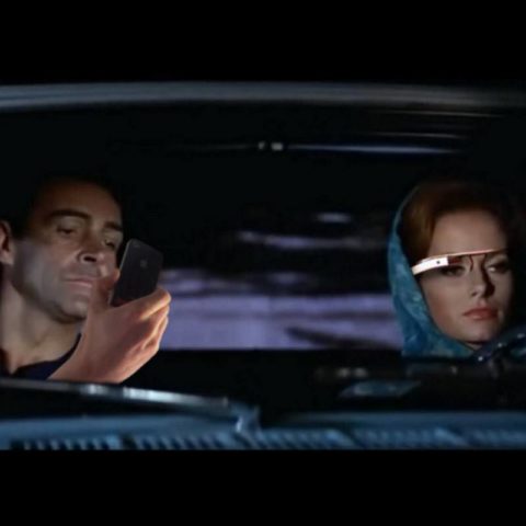 ¿Cuál es el comportamiento del usuario ante los resultados de búsqueda en móviles?